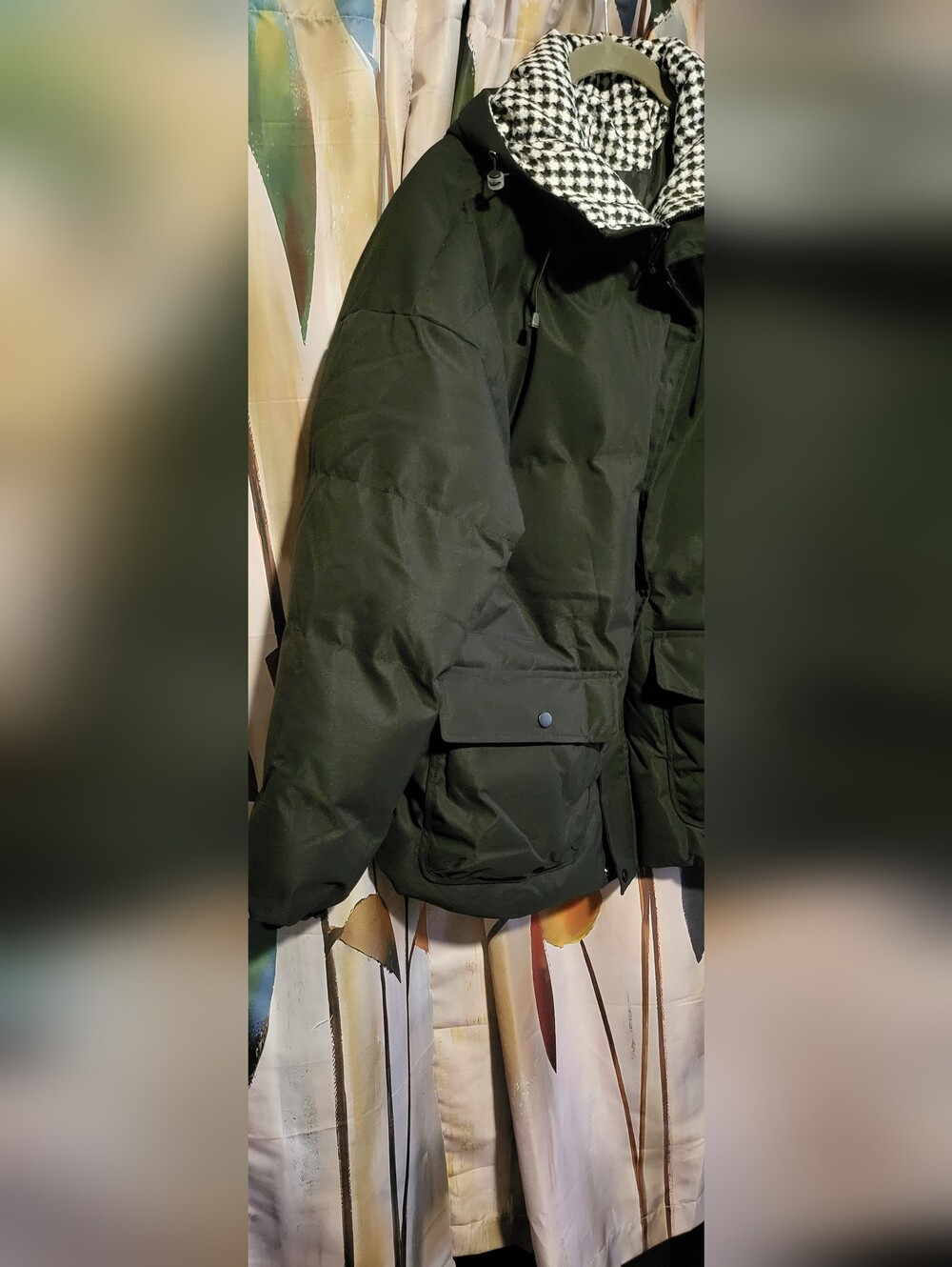 Men's Hooded Puffer Jacket with Houndstooth Lining - Black - Picture 2 of 9